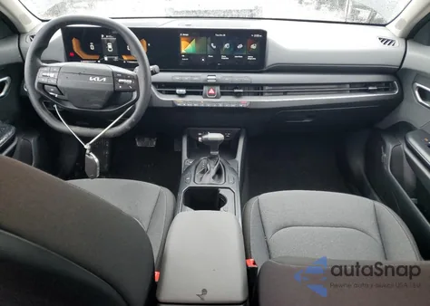 2025 Kia K4 Lx из США, поврежденный, VIN 3KPFT4DE8SE132111